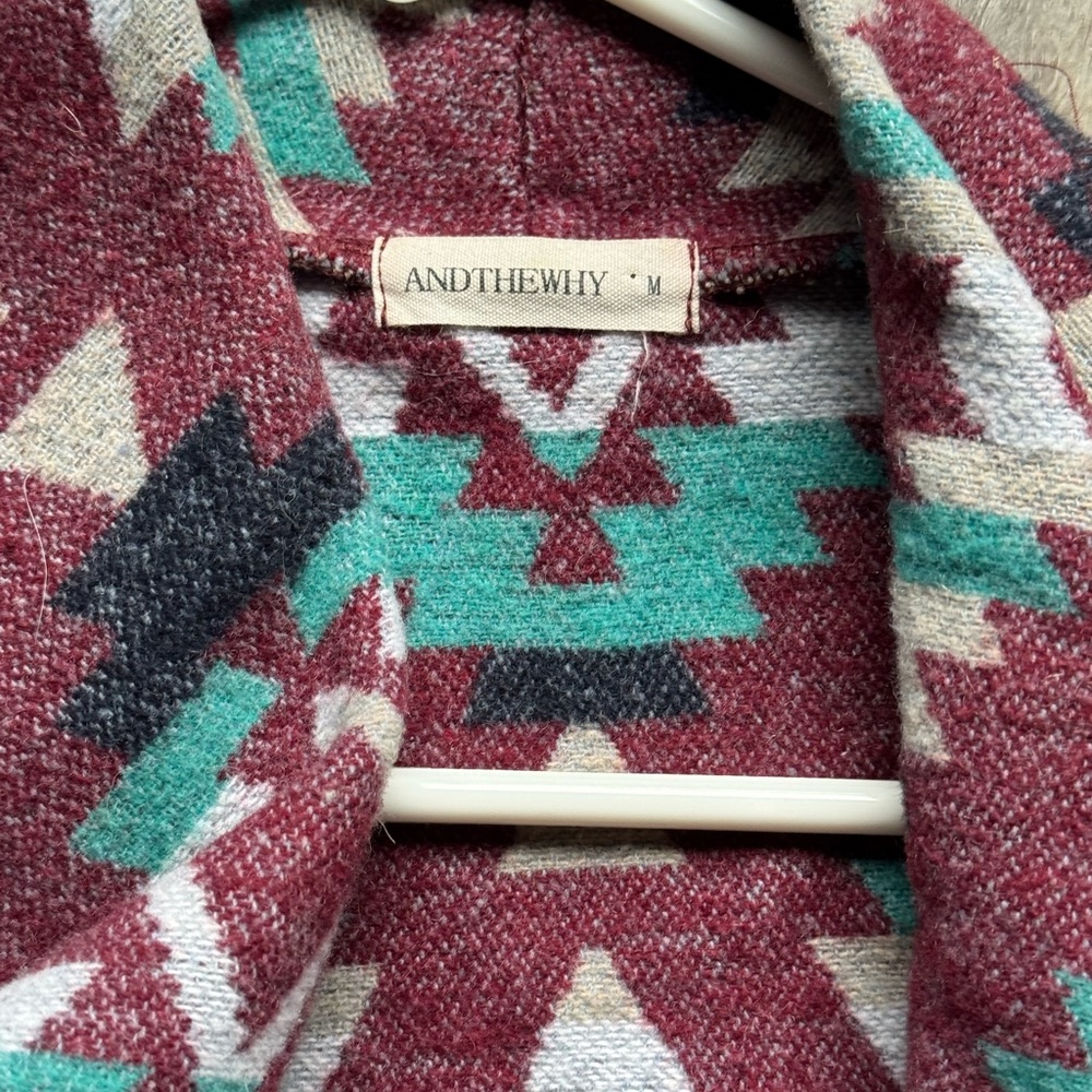 Geometric Patterned Cardigan - Picture 3 of 3